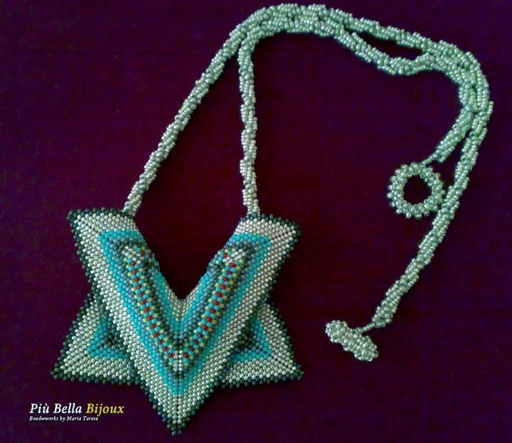 5Sides Maybe made of 5 triangles? | Bead work, Seed bead jewelry .