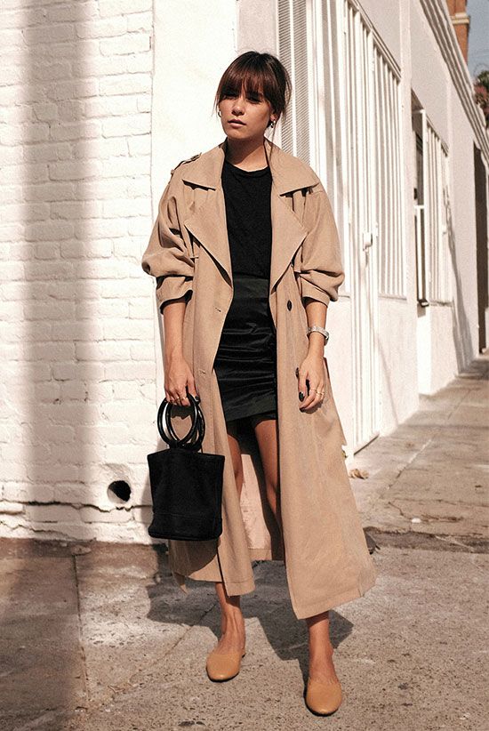 How To Wear A Trench Coat This Year: 15+ Stunning Looks - Be Daze .