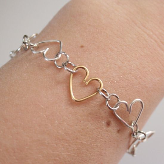 Jewelry Wire Heart Chain DIY | Diy wire jewelry, Diy wire bracelet .