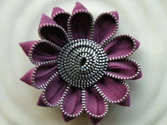 Purple Vintage Zipper Hair Clip or Brooch | Zipper crafts, Zipper .